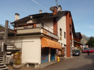 Esterno Negozio e Panificio